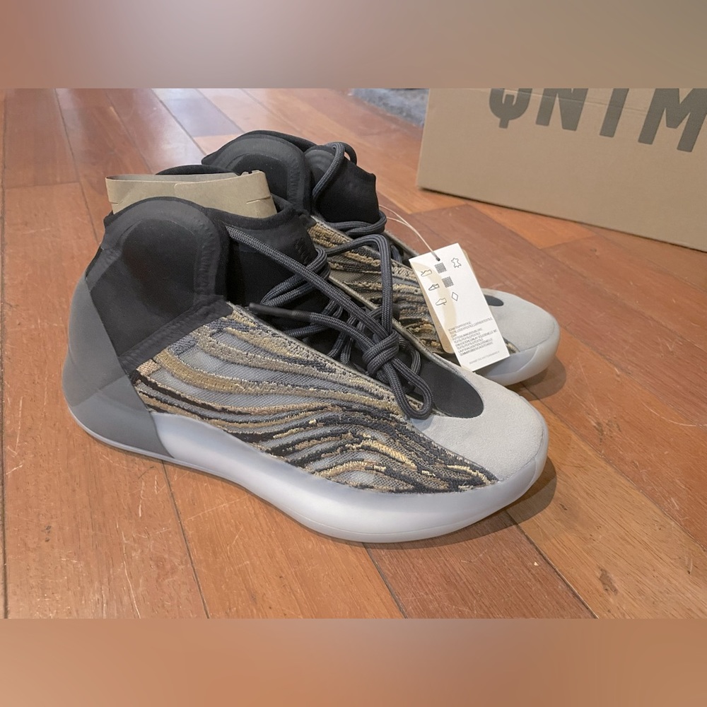 NWT YZY QNTM (Yeezy Quantum) Amber Tint US Size 8